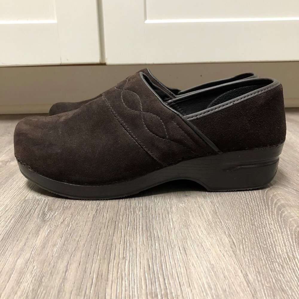 Land's End Women's Size 11 W Brown Suede Clogs Slip-On Comfort Leather Shoes